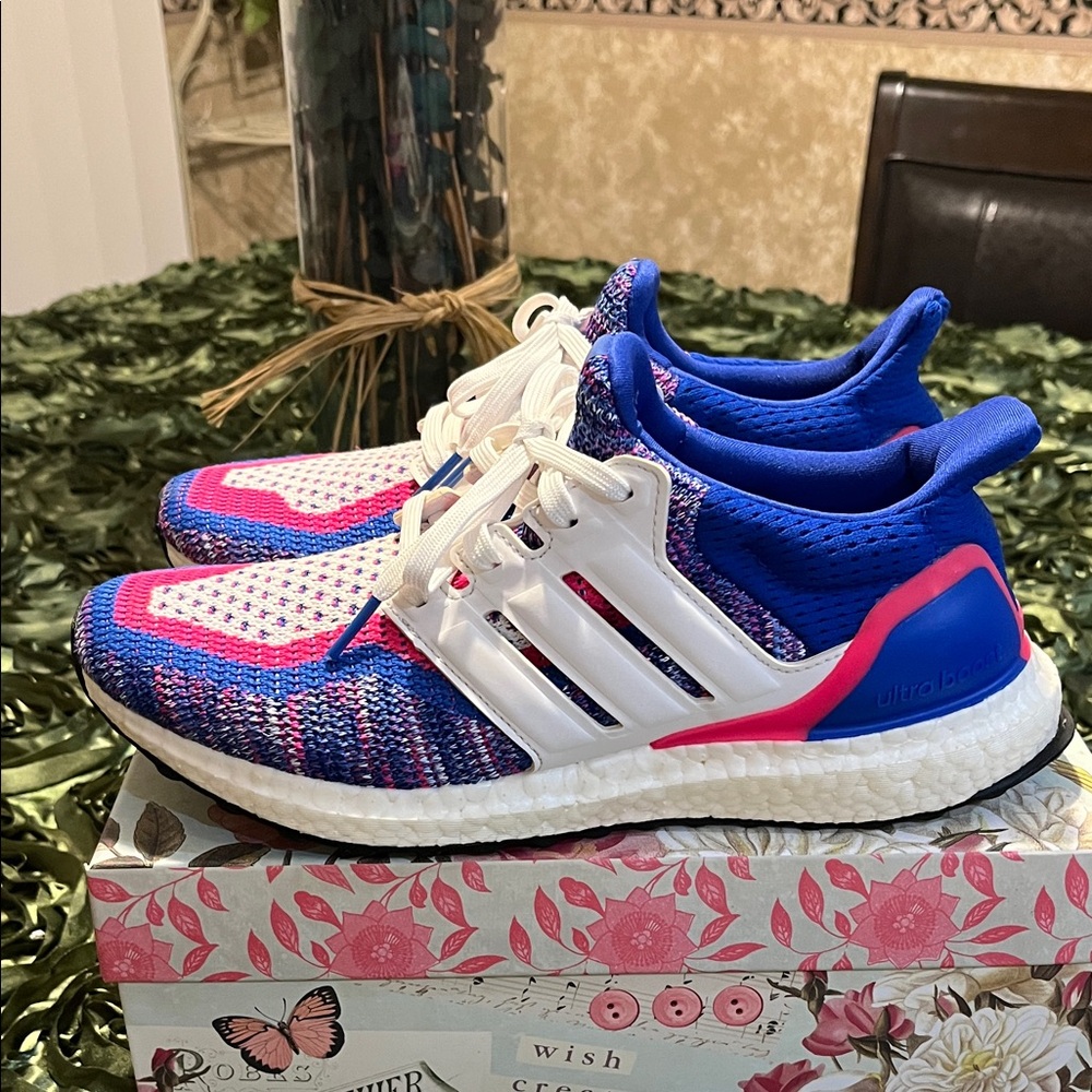Big Girls Adidas Ultraboost Blue and Pink Running Shoes Size 7= Women’s Size 8